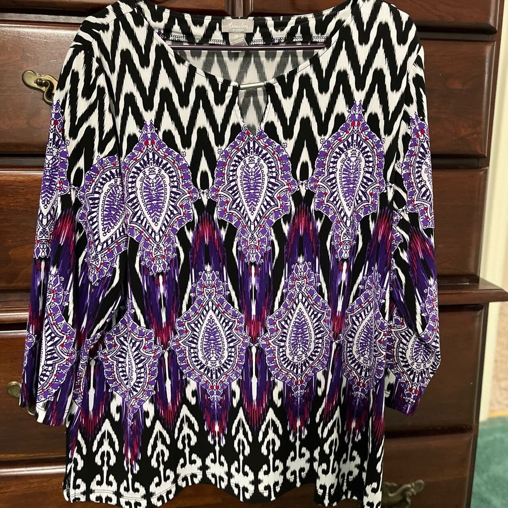 Chico’s tunic top multi color